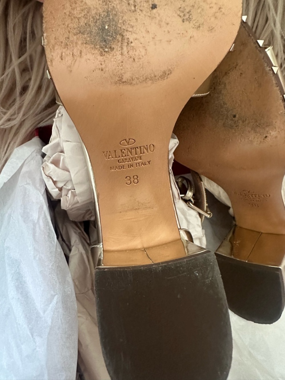Valentino Garavani Metallic Gold Stud-Trim Block Heel Sandals - Picture 11 of 13